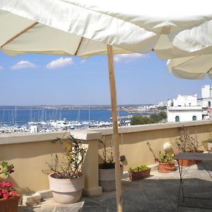 Palazzo Vergine I Due Mari Quality Bed&Breakfast